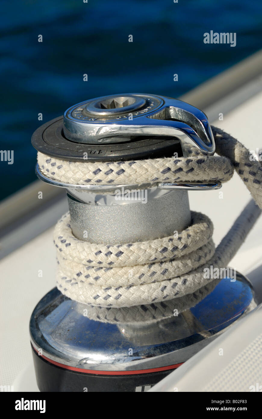 Selftailing twospeed winch for genoa sheet on yacht Stock Photo Alamy