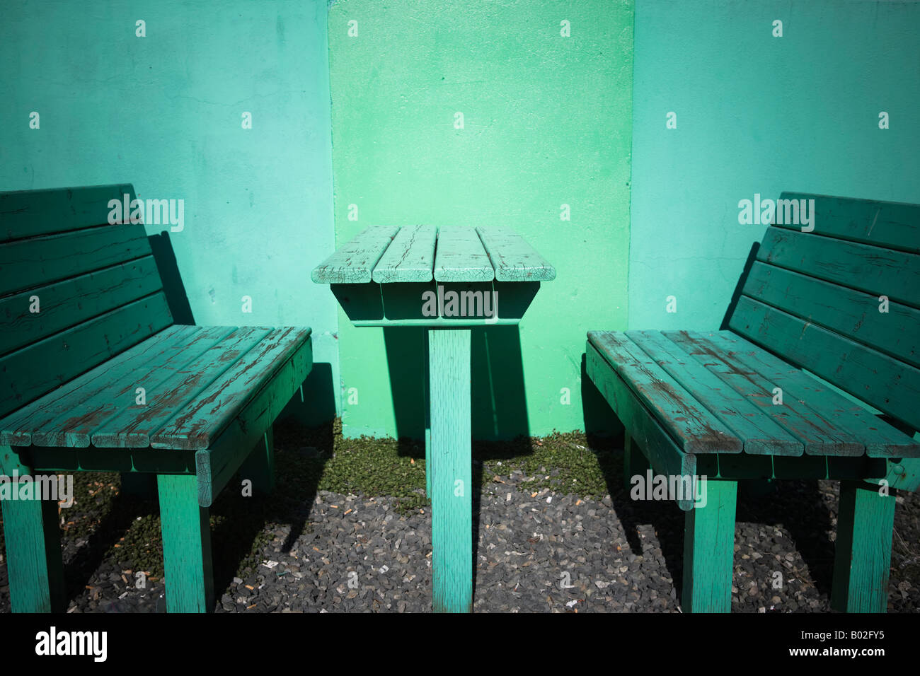Painted picnic table hi-res stock photography and images - Alamy
