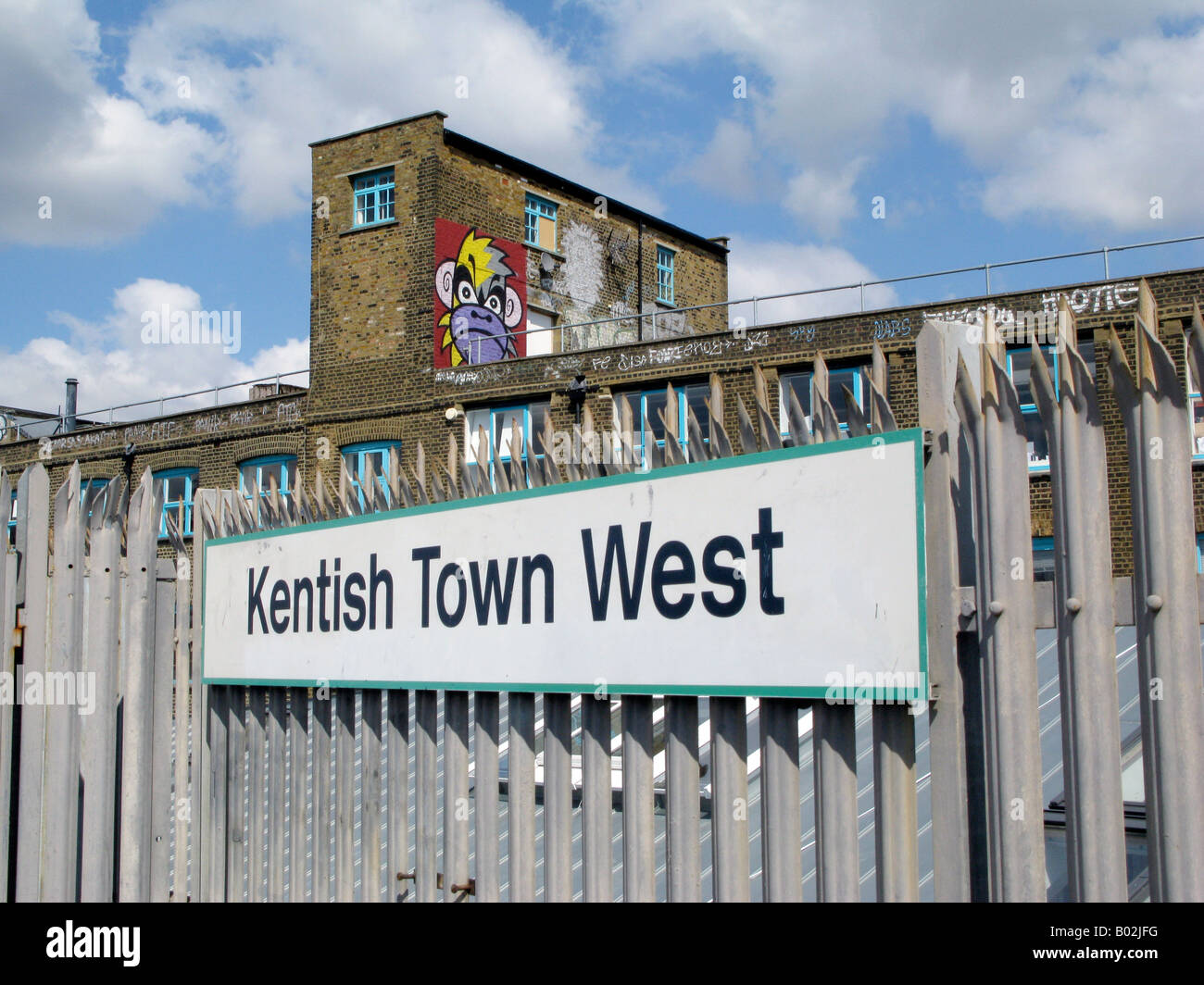 Kentish Town West Overground High Resolution Stock Photography and Images -  Alamy