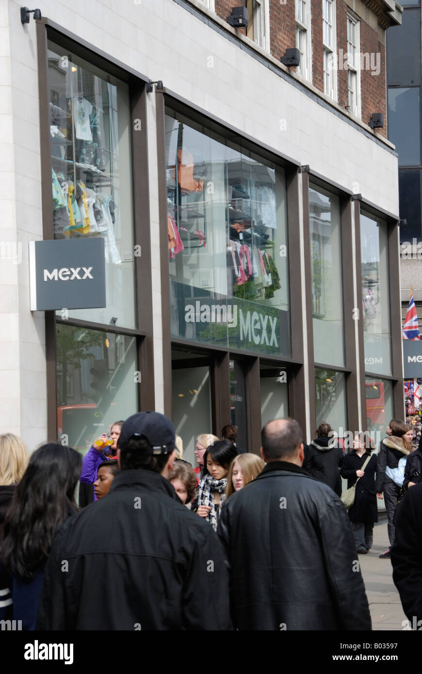 Mexx shop hi res stock photography and images Alamy