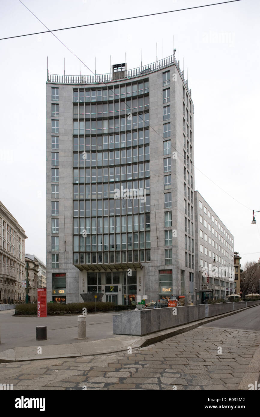 Ponti Building Second building for Montecatini, Milan. Gio Ponti with Studio Ponti ...