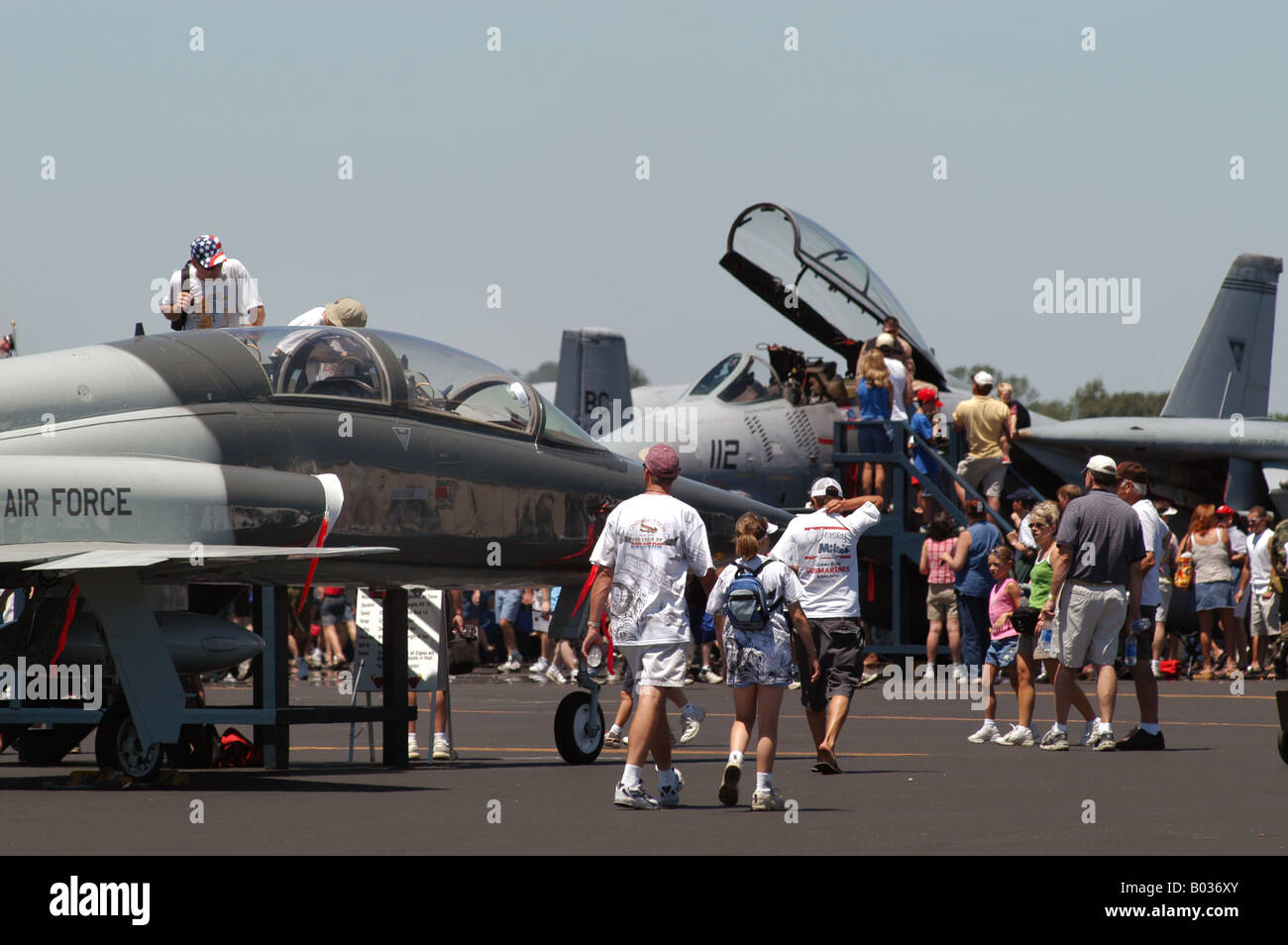 Dayton air show hires stock photography and images Alamy