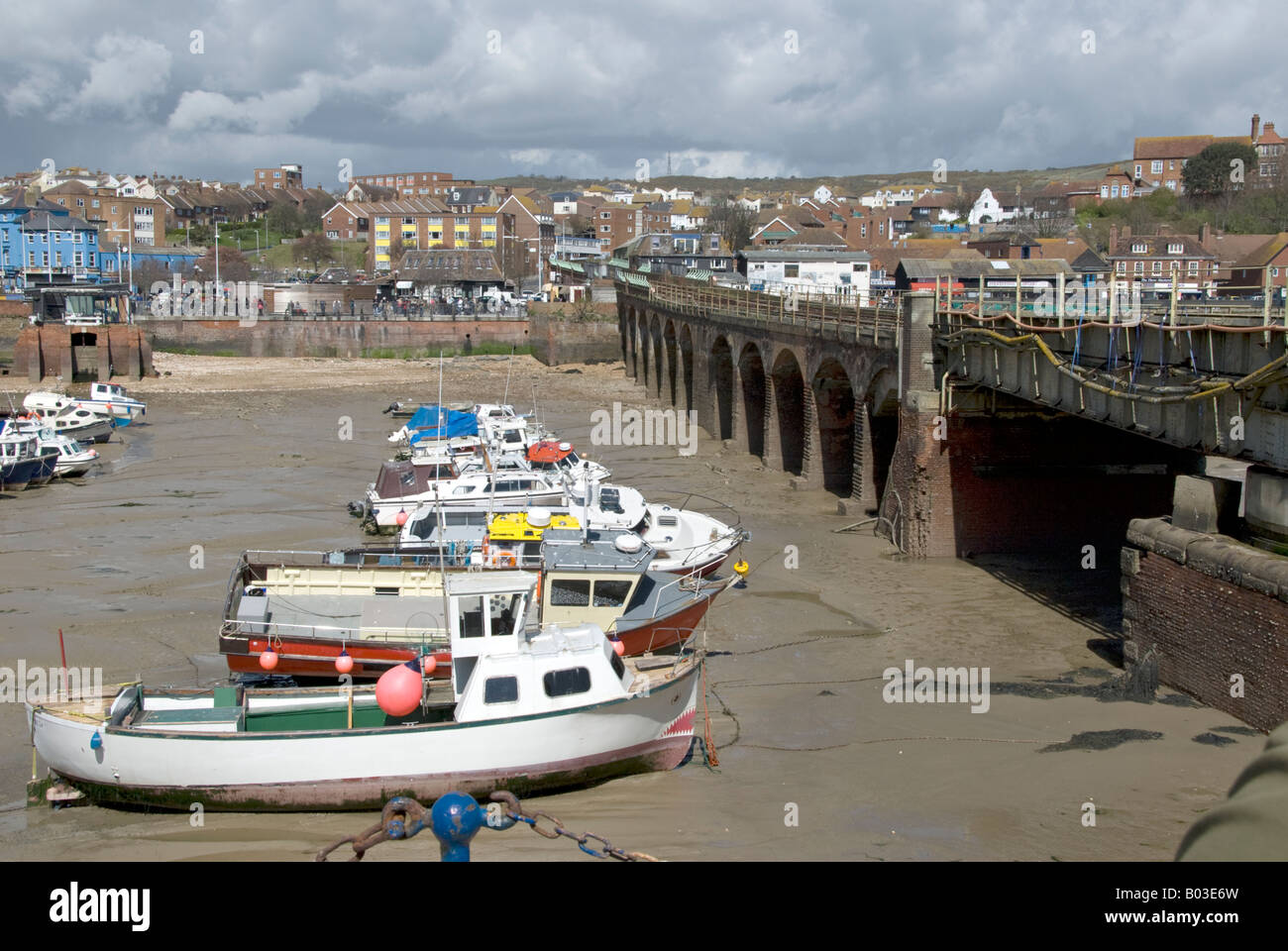 Folkestone harbour fishing boats hi-res stock photography and images ...