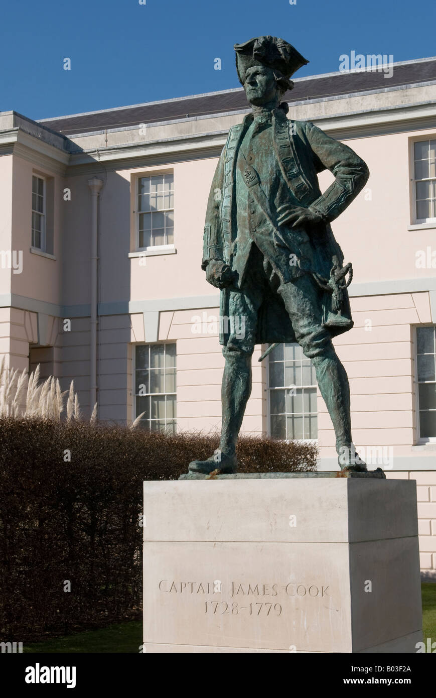 statue of Captain James Cook National Maritime Museum Stock Photo