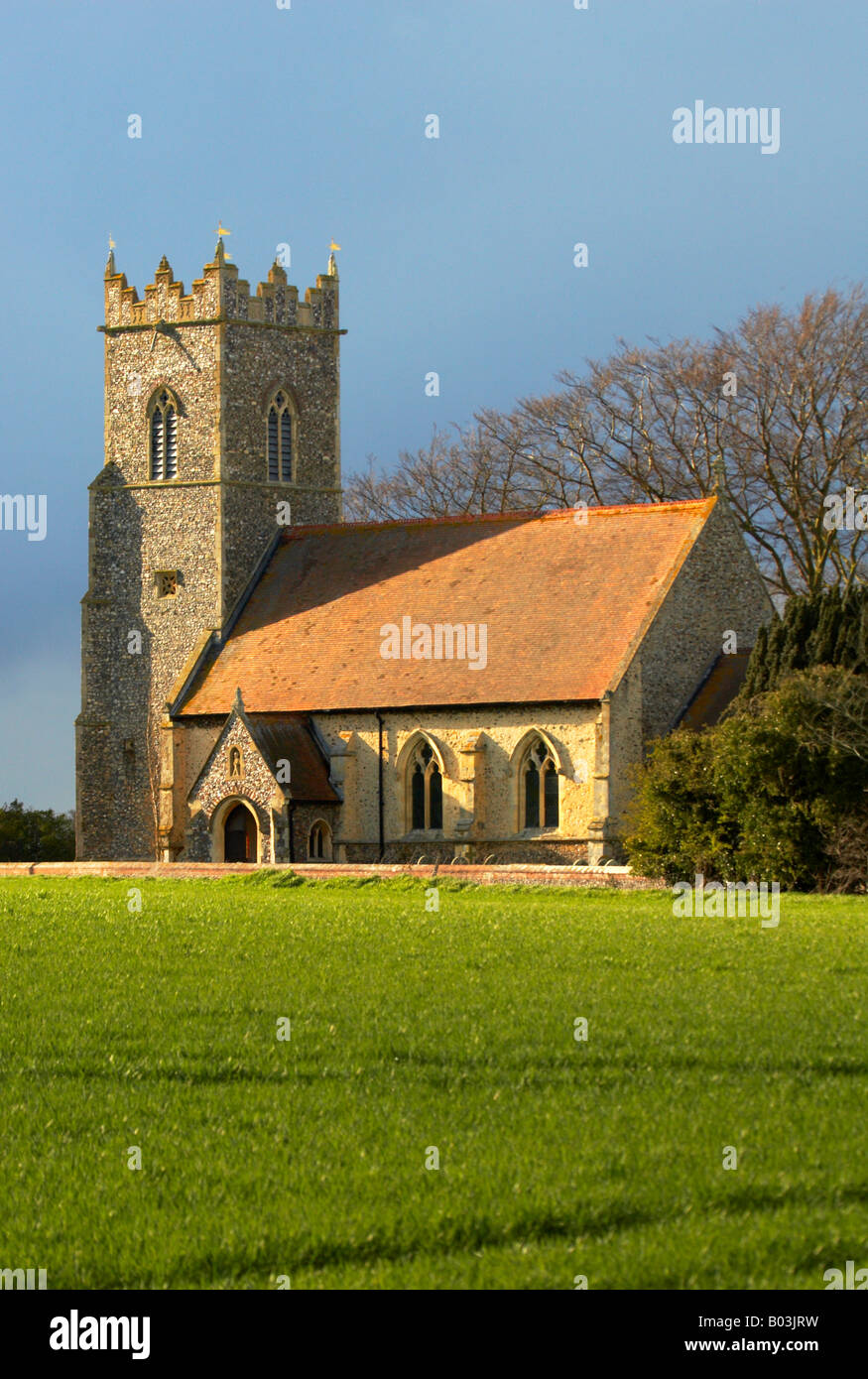 Wickhampton church on the edge of the Halvergate marshes, Norfolk Broads Stock Photo