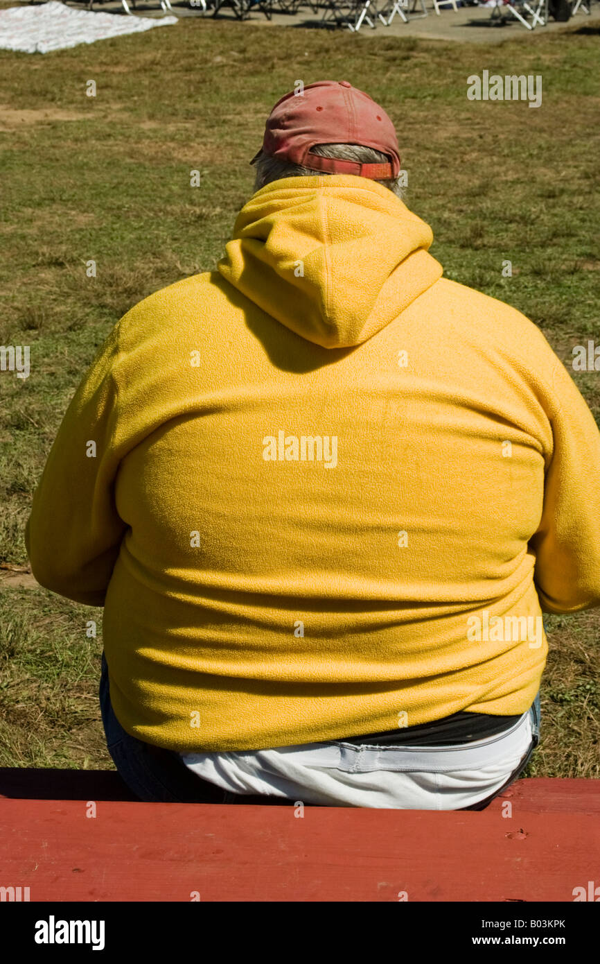 Fat man sitting on bench hi res stock photography and images Alamy