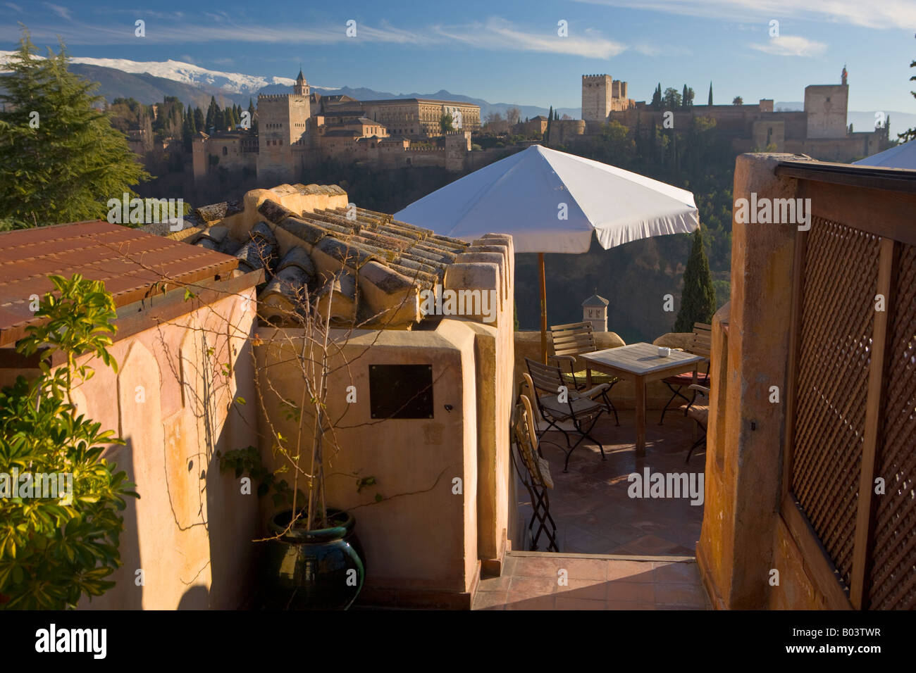 Restaurante Mirador in the Albayzin district with views of the Alhambra, City of Granada, Province of Granada, Andalusia Stock Photo