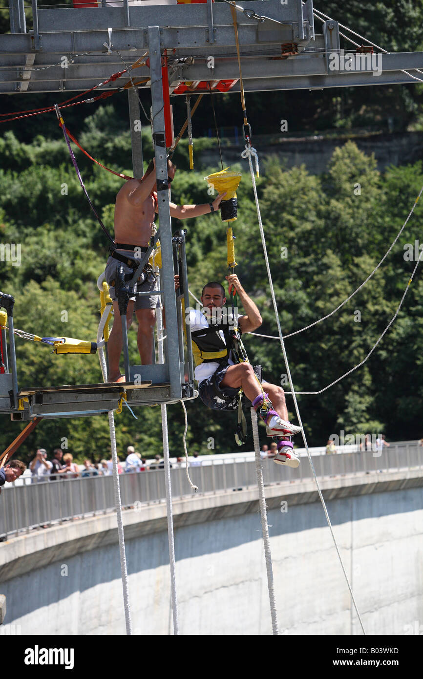 Bungee jumping verzasca hires stock photography and images Alamy