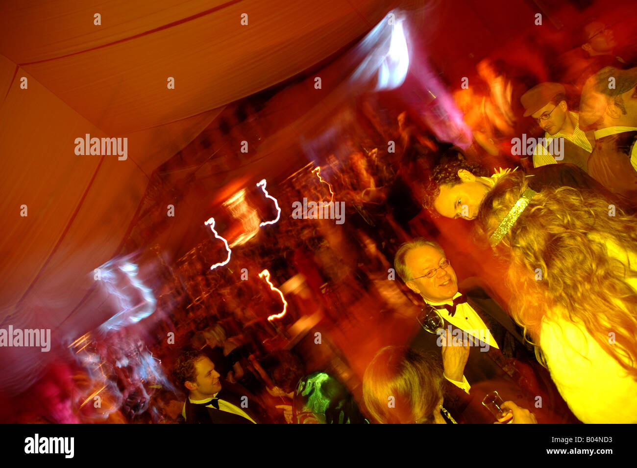 Feier party celebration Farbblitz colorflash Bewegungsunschärfe blurred motion Stock Photo