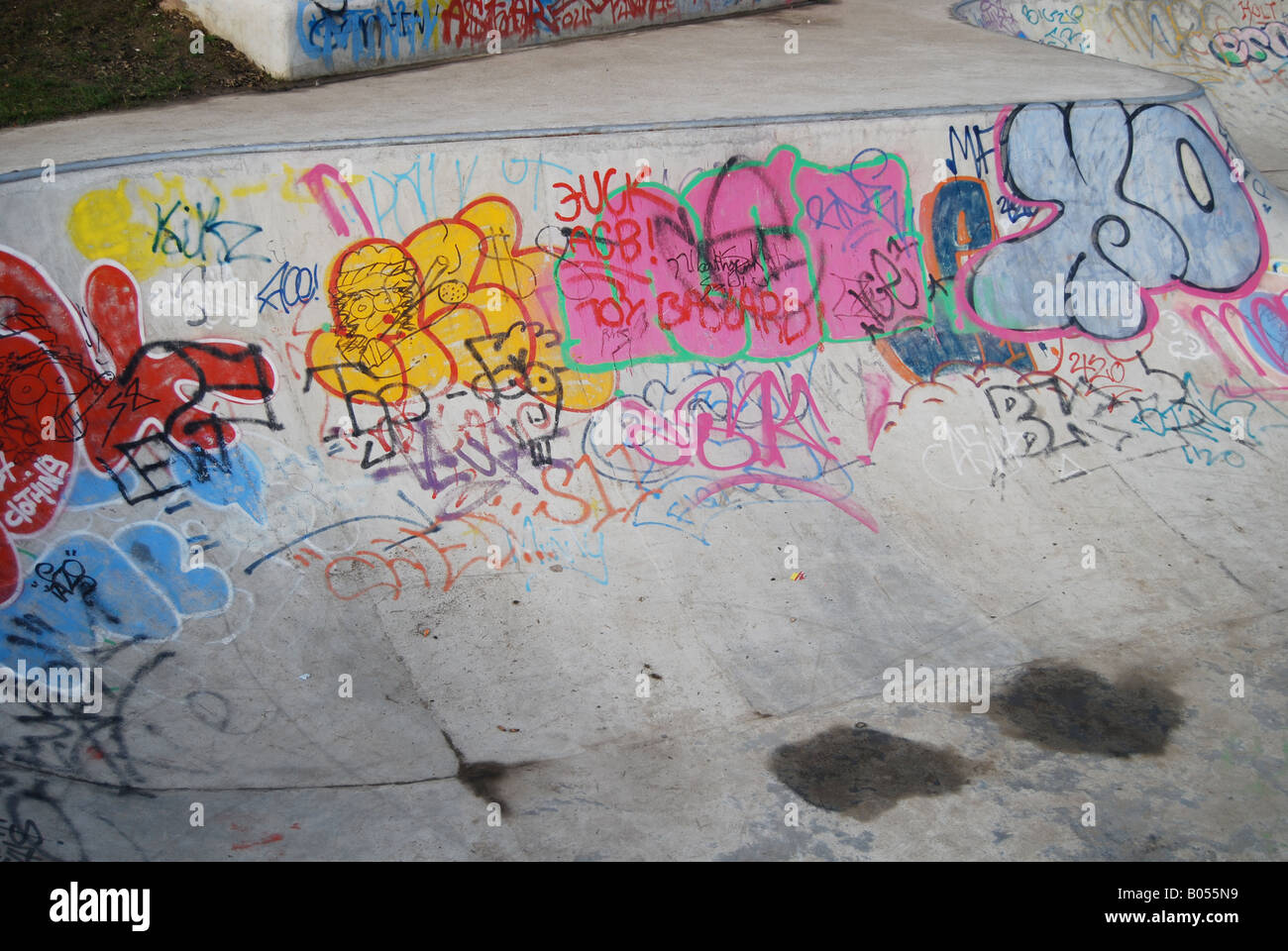 sport Urban decay Graffiti skatepark skateboard tags tagging spraycan art  teenagers skaters Stock Photo - Alamy
