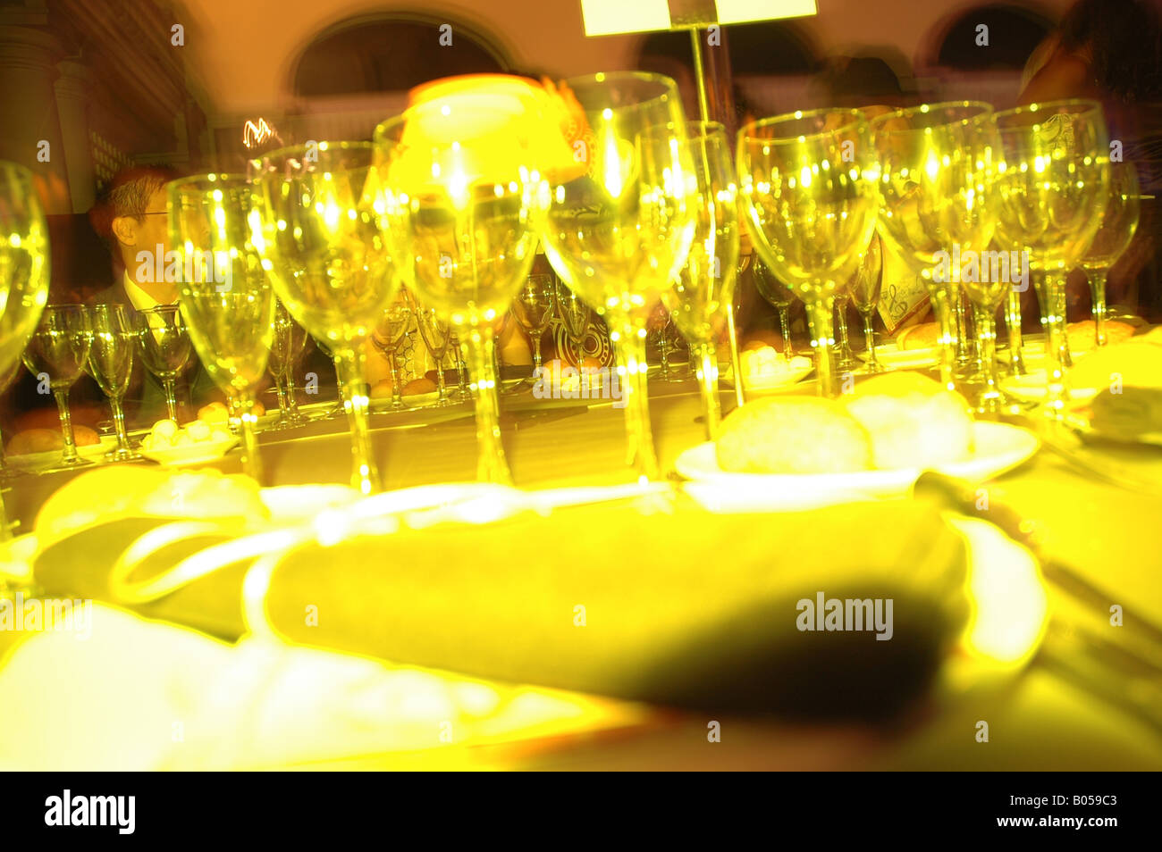 Ausgehen go out clubbing outgo hang out Feier party celebration