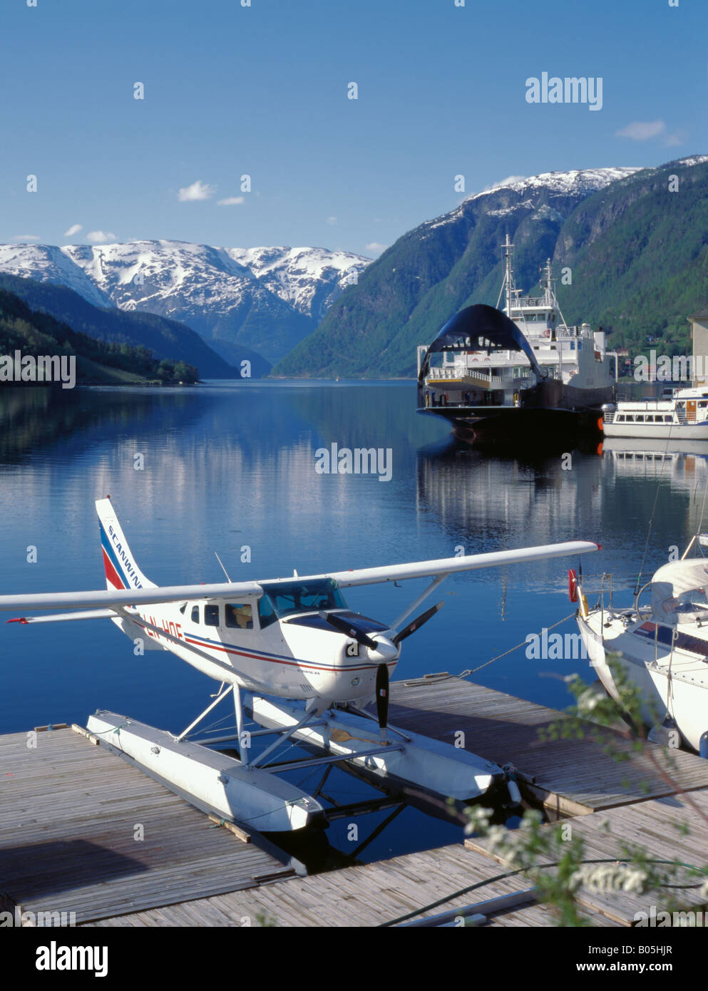 Seaplane types hi-res stock photography and images - Alamy