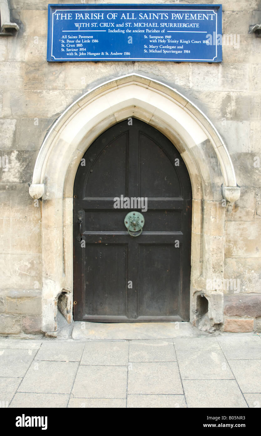 Parish of all saints york hi-res stock photography and images - Alamy