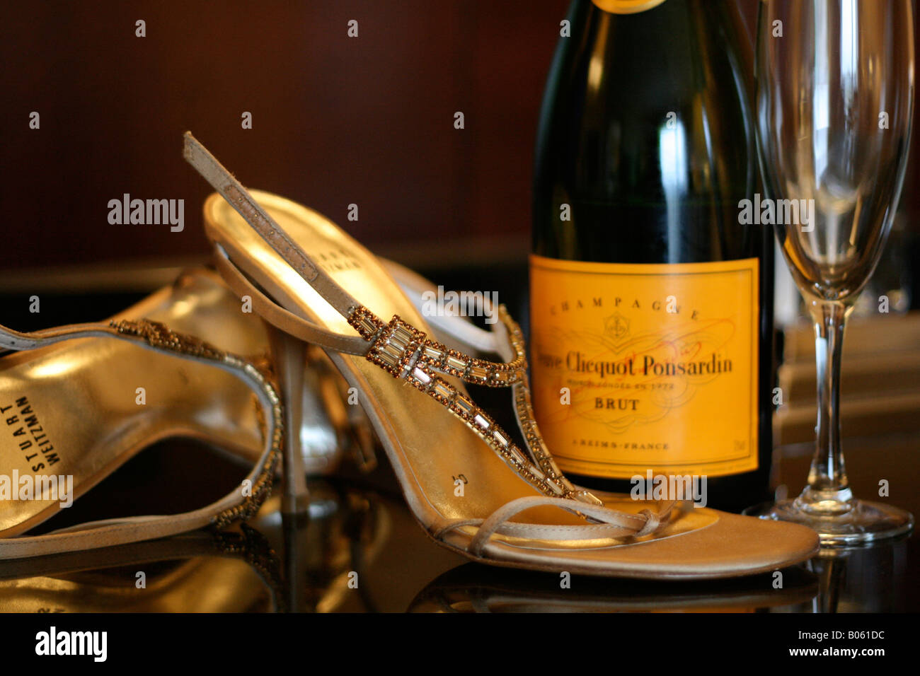 Champagne and shoes Stock Photo - Alamy