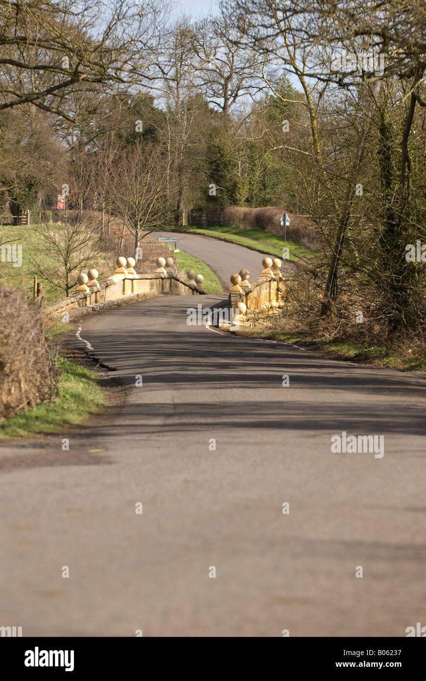 The approach to Honington at the bridge crossing the River Stour, Warwickshire, England, UK. Stock Photo
