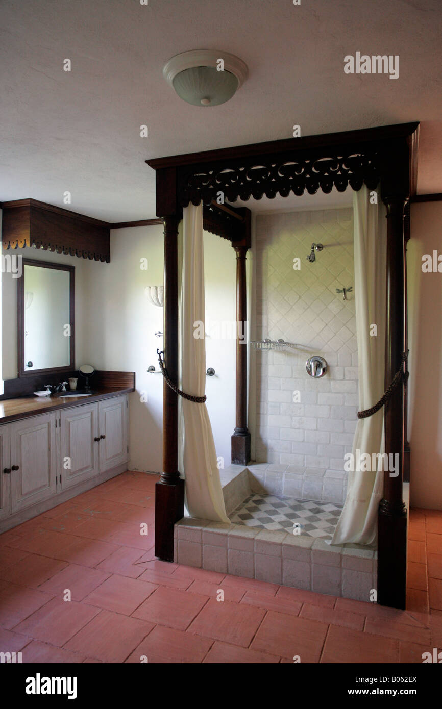 The shower at Princess Margaret's former villa, Les Jolies Eaux, on the island of Mustique, St. Vincent and the Grenadines. Stock Photo