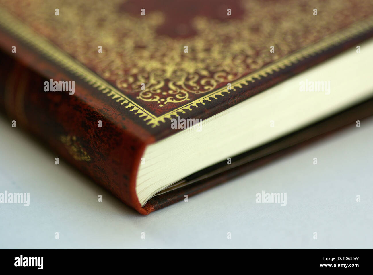Spine of a book hi-res stock photography and images - Alamy
