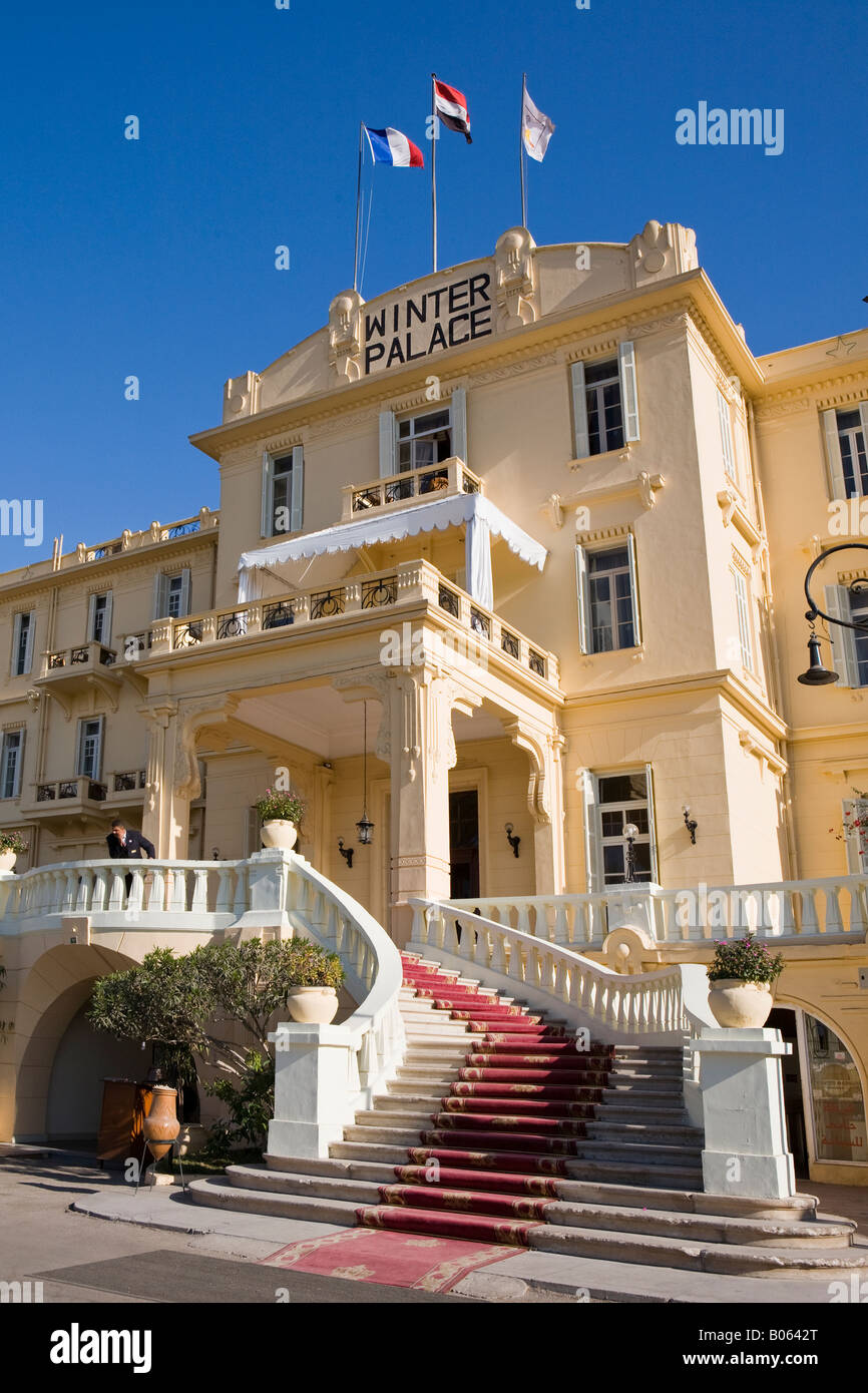 Main entrance to the Old Winter Palace Hotel, Nile Corniche, Luxor, Egypt Stock Photo