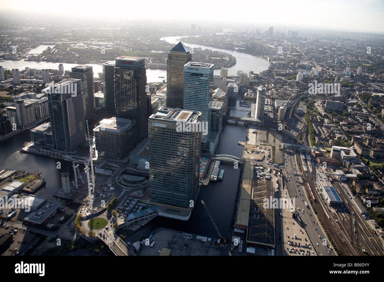 Canary wharf london ariel hi-res stock photography and images - Alamy