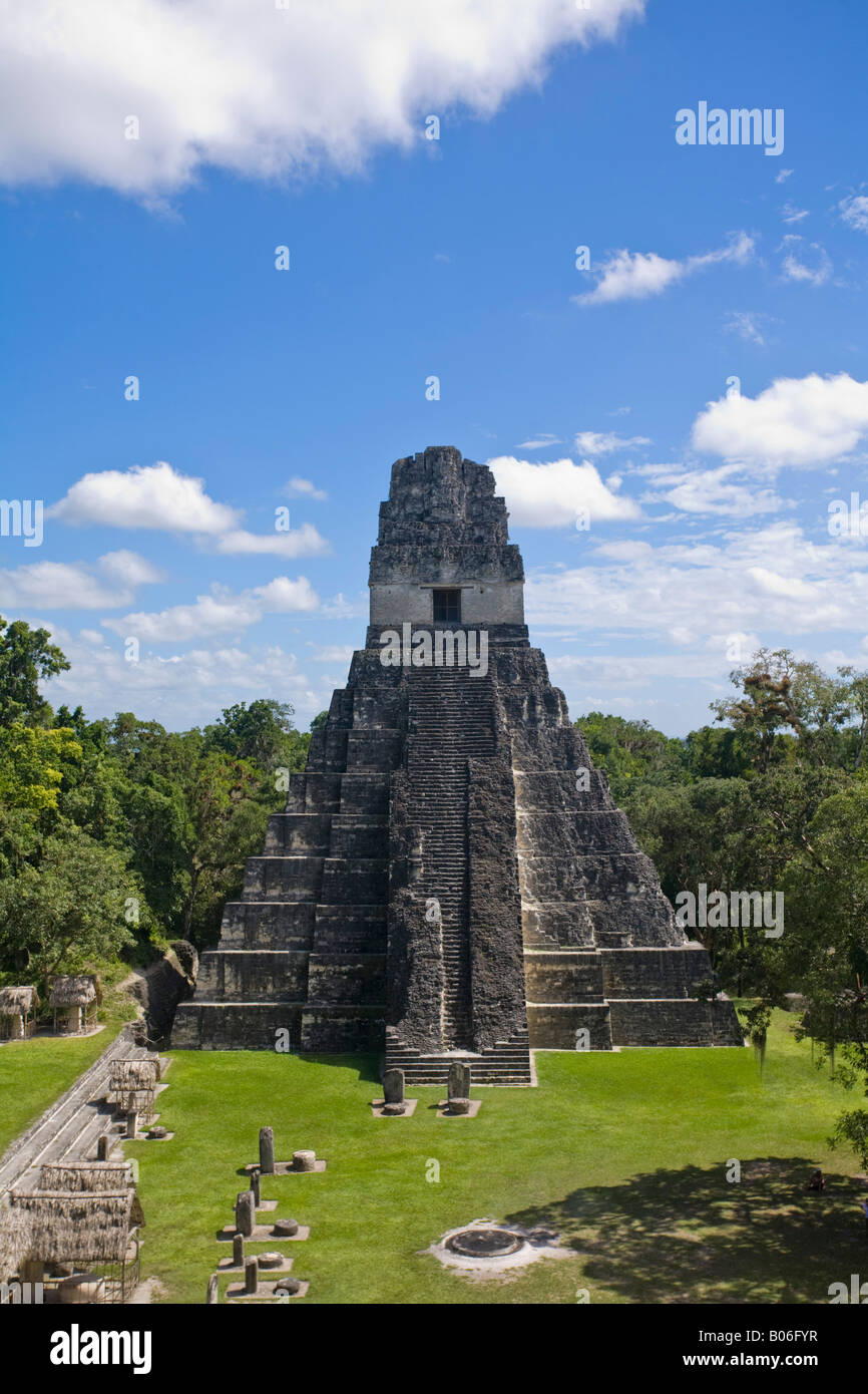 Guatemala, El Peten, Tikal, Gran Plaza, Temple 11 Stock Photo Alamy