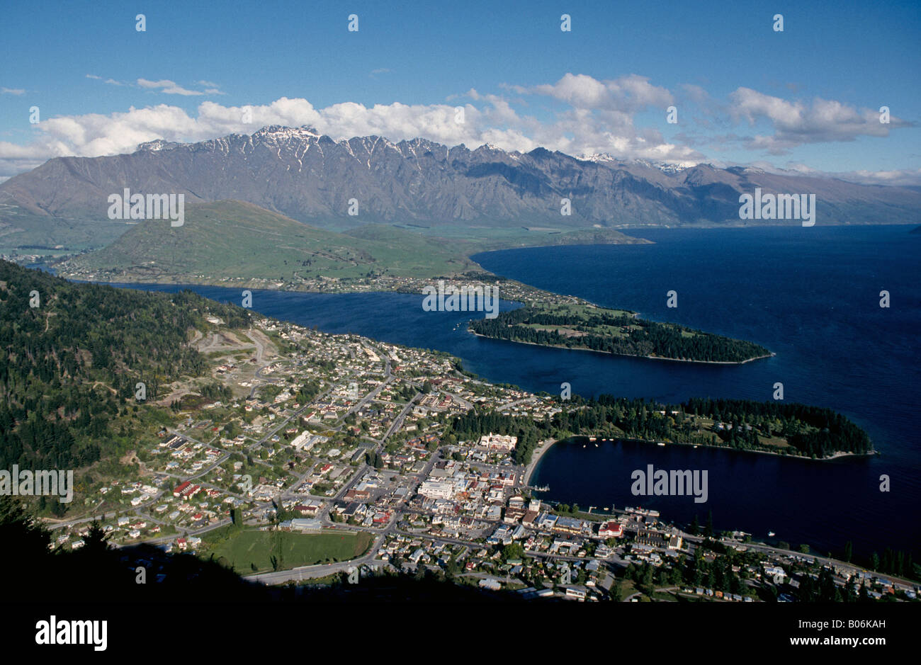 A view of Queenstown New Zealand and the Remarkable Mountains Stock Photo