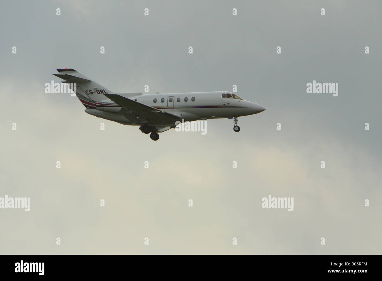 Private aircraft landing at Luton airport Stock Photo Alamy