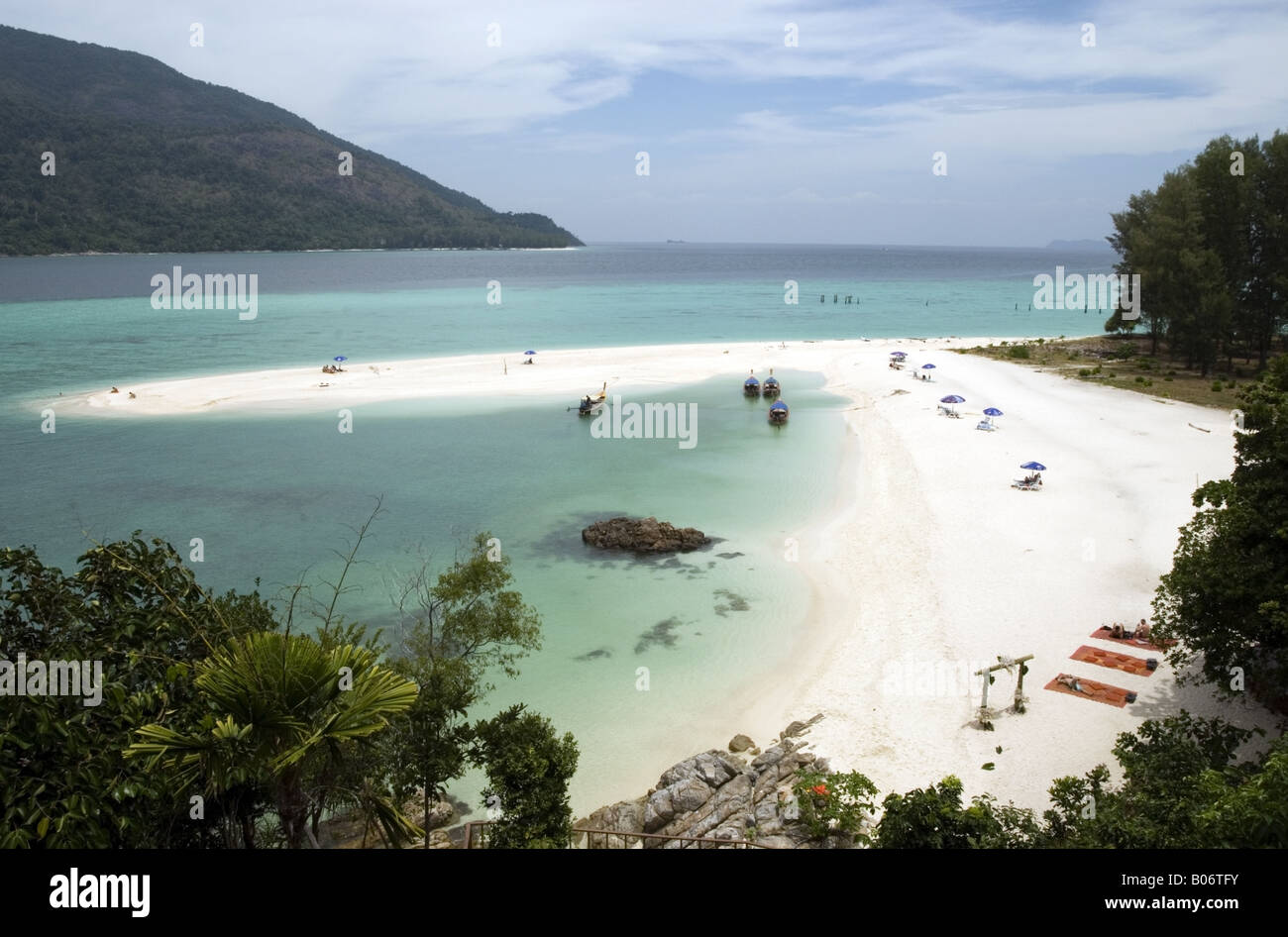 Tropical beach paradise crystal hi-res stock photography and images - Alamy