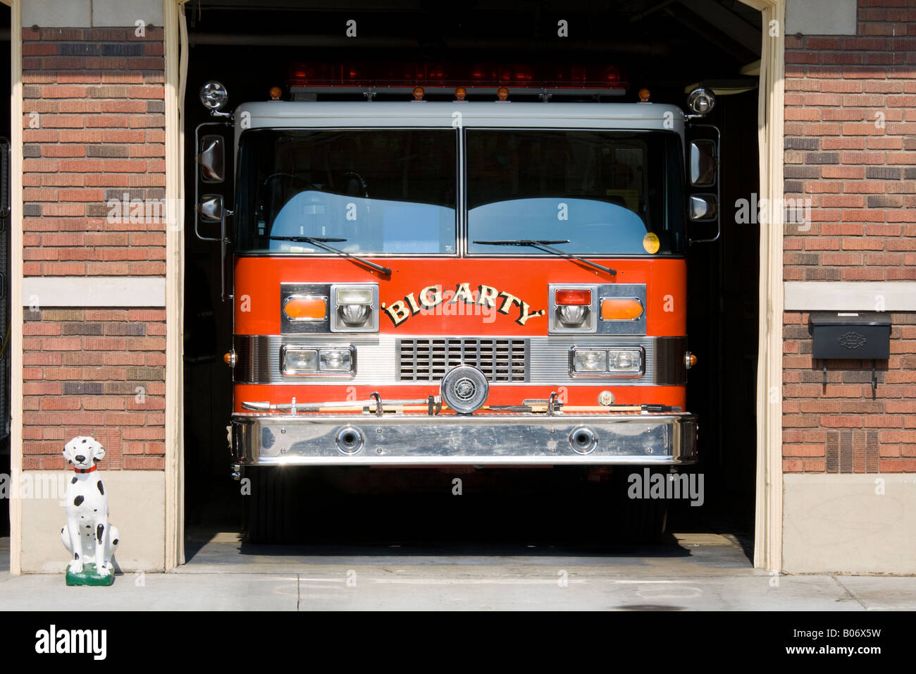 Fire station garage hi-res stock photography and images - Alamy