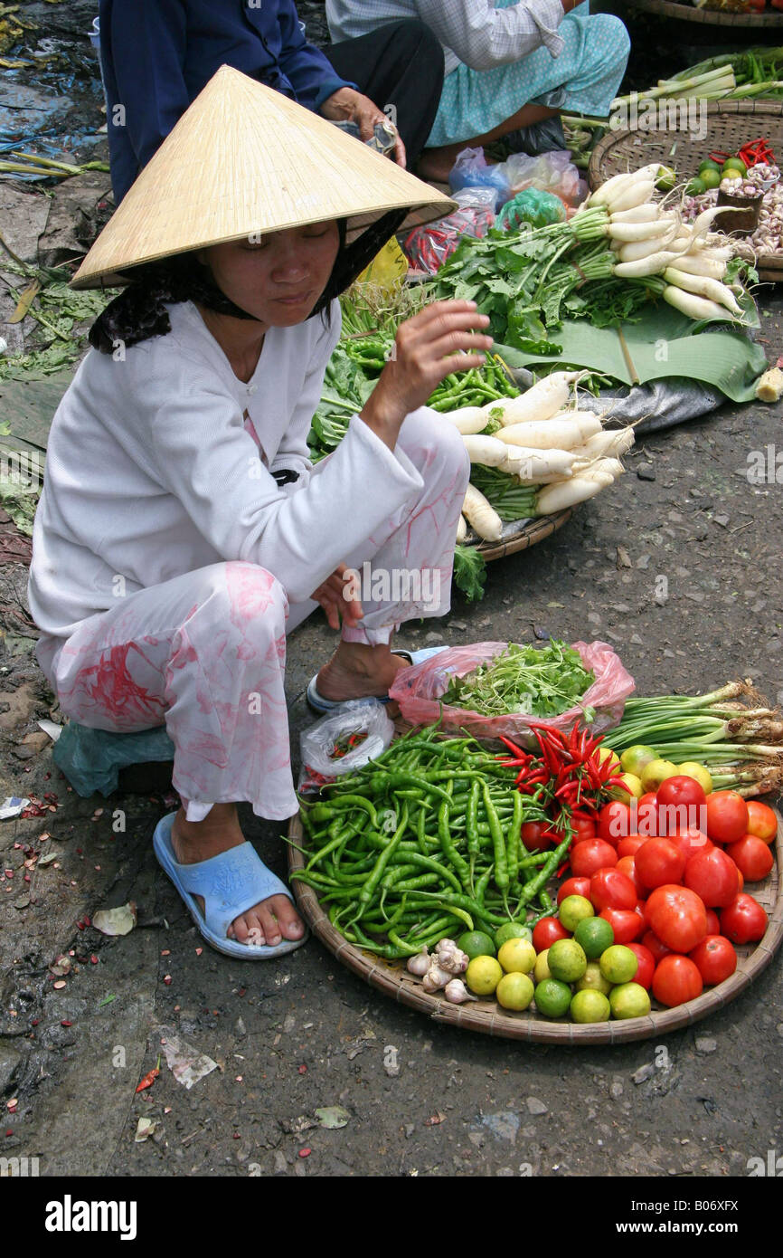 Hanoi woman selling vegetables Stock Photo
