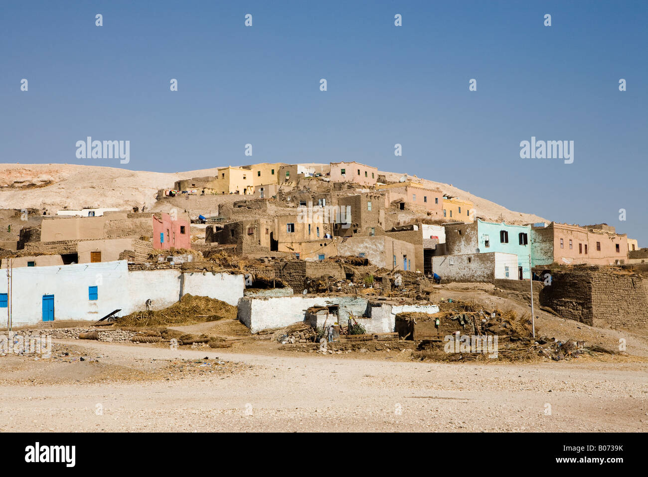 Houses of Gourna Village on the West Bank, Luxor Egypt Stock Photo Alamy
