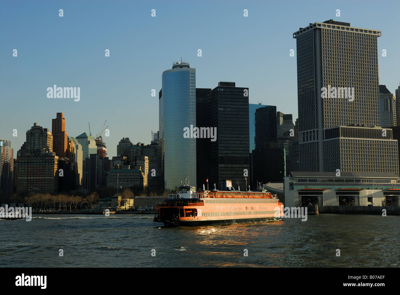 Manhattan Skyline and Staten Island Ferry Stock Photo - Alamy