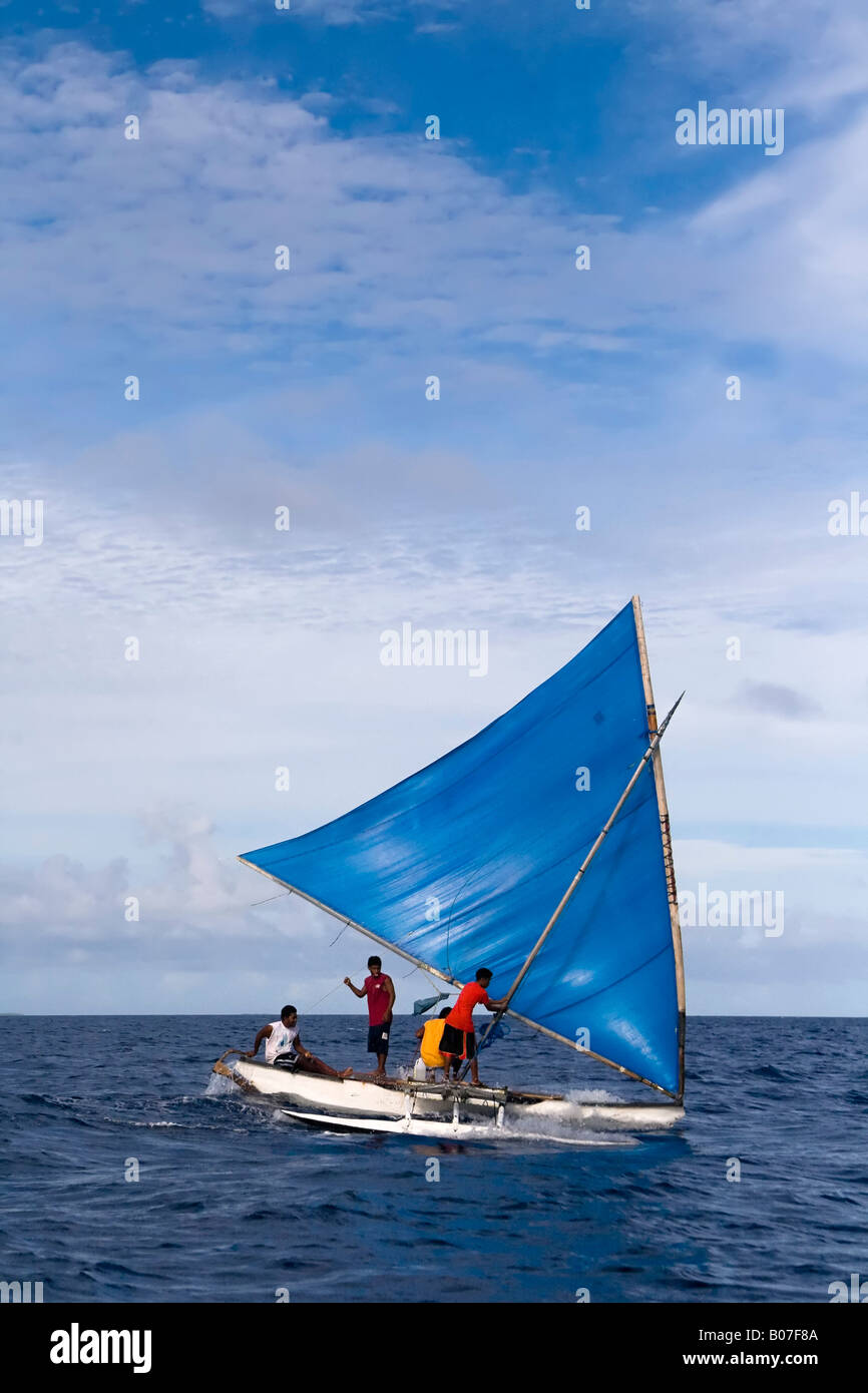 Micronesia outrigger hires stock photography and images Alamy