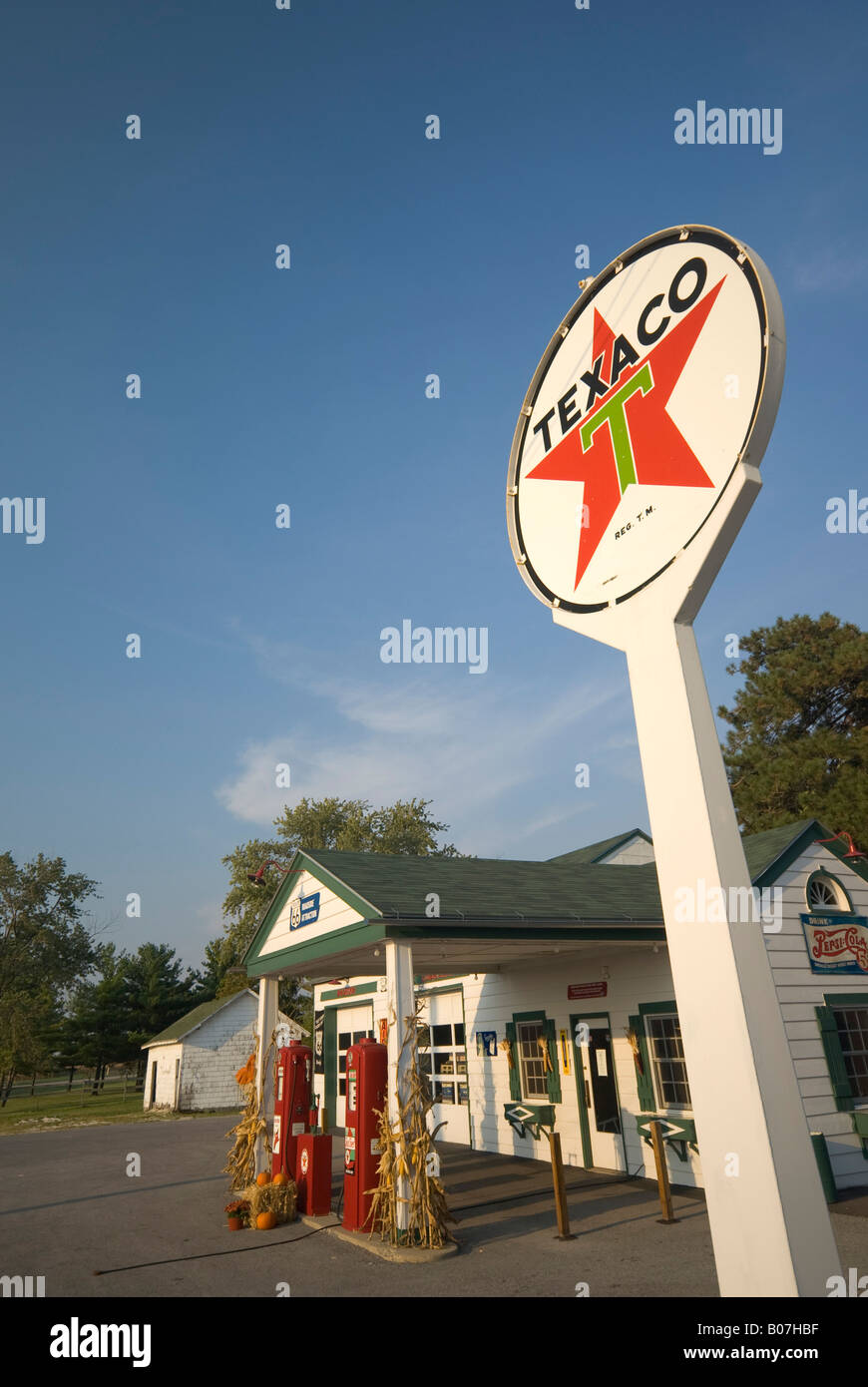 USA, Illinois, Route 66, Dwight, 1933 Ambler-Becker Gas Station Stock Photo