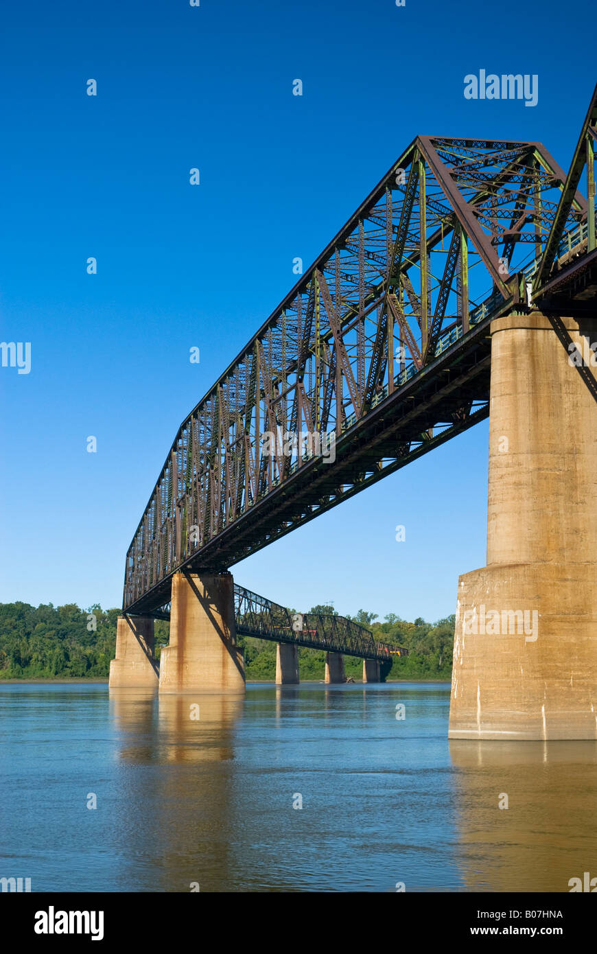 Chain of rocks bridge illinois hi-res stock photography and images - Alamy