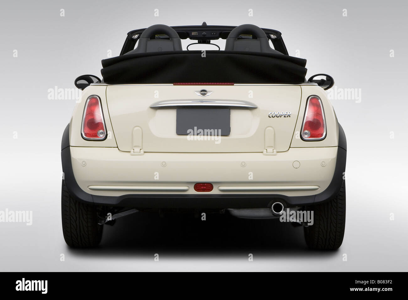 2008 Mini Cooper in White - Low/Wide Rear Stock Photo - Alamy
