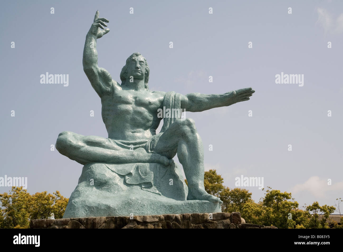 Peace statue nagasaki peace park hires stock photography and images