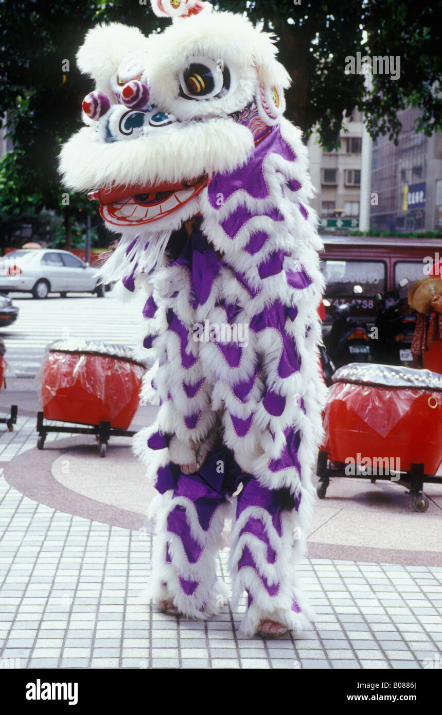 Chinese Lion Dance Taipei Taiwan China Stock Photo