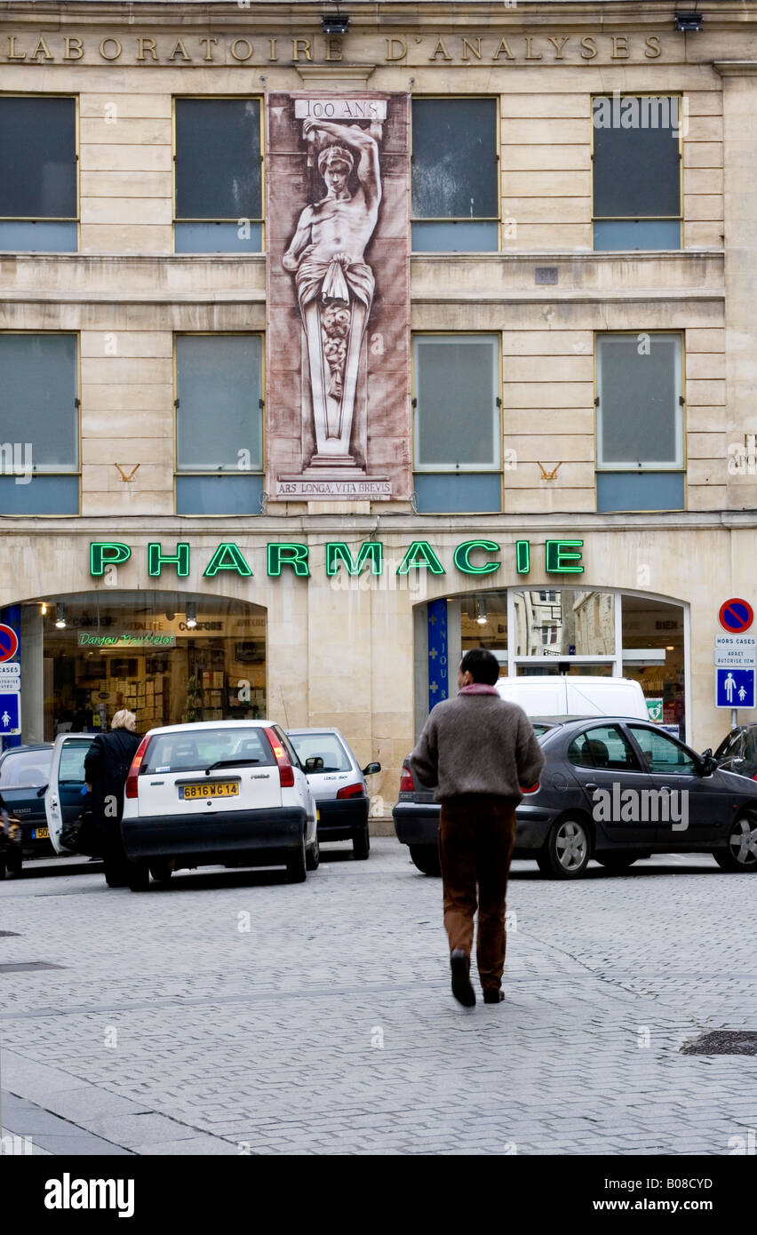 Normandie, Caen, Pharmacie Stock Photo