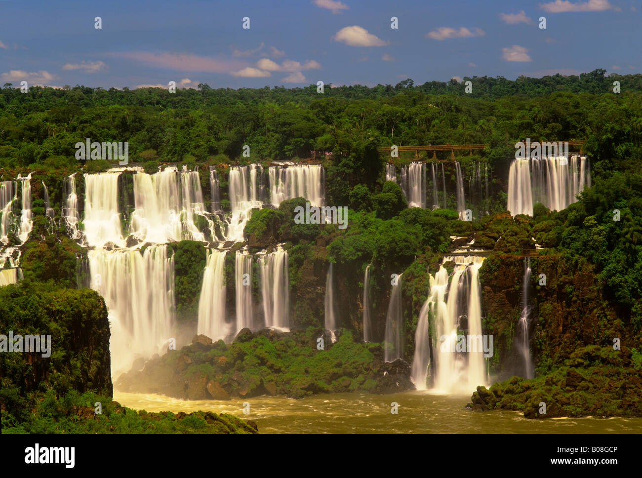 South America, Argentina, Brazil, Igwacu Falls, Igwazu Falls. The Mosquertos tumble from the cliff tops in to the Igwacu River Stock Photo