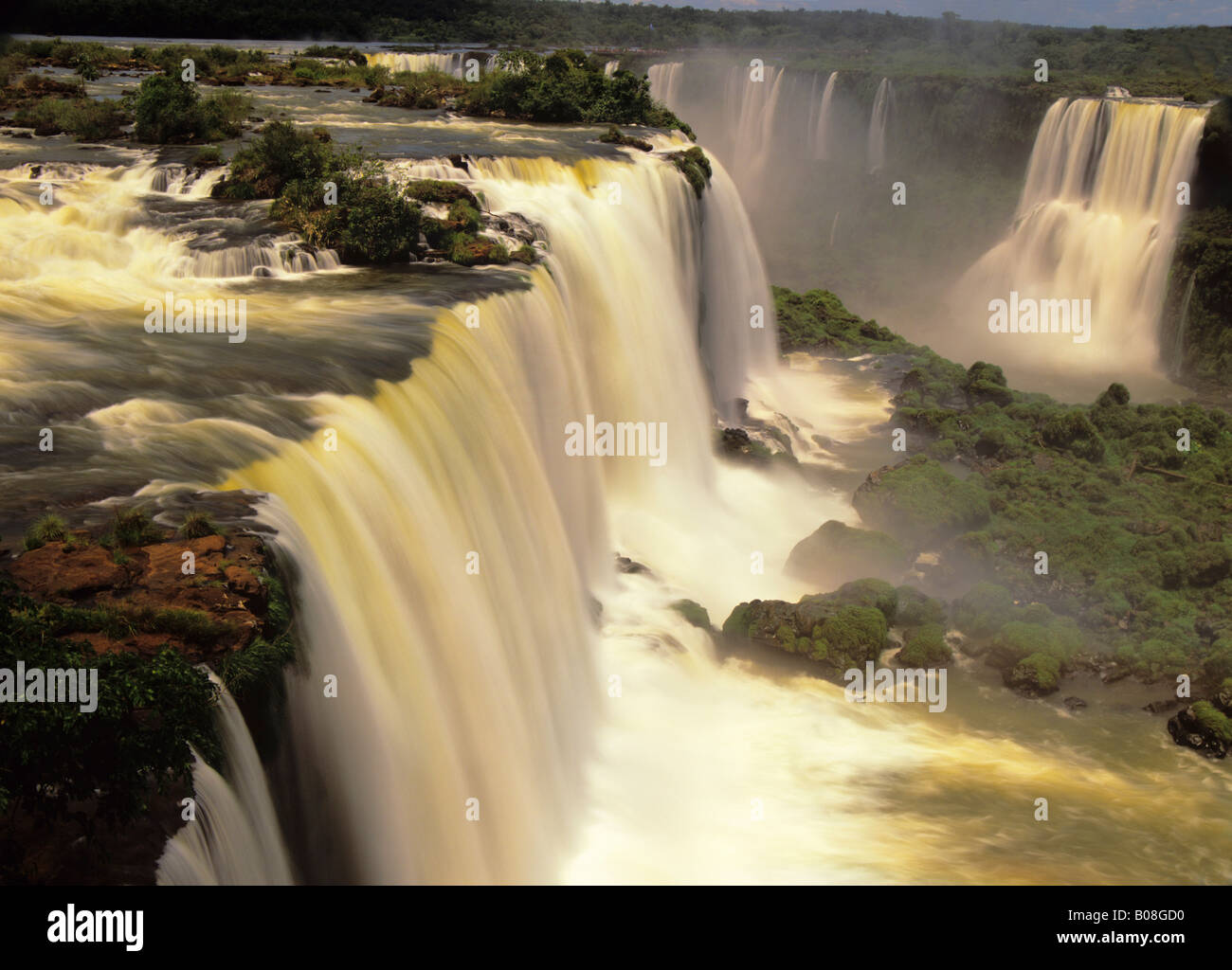 South America, Brazil, Igwacu Falls, Igwazu Falls. Towering Igwacu Falls thunders into the Igwacu River. Stock Photo