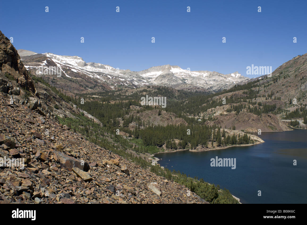 High rock lake hi-res stock photography and images - Alamy