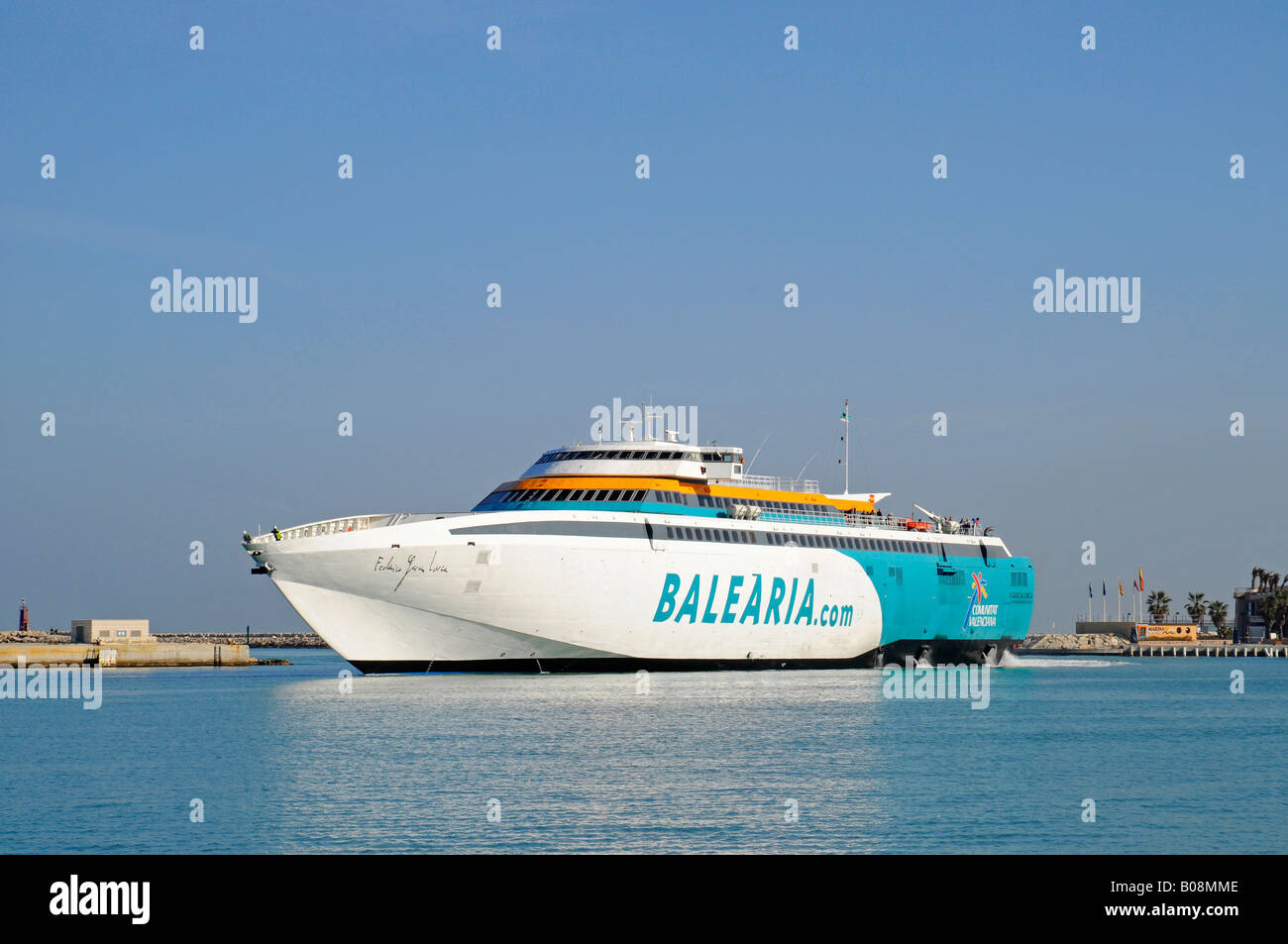 Spanische fähre hi-res stock photography and images - Alamy