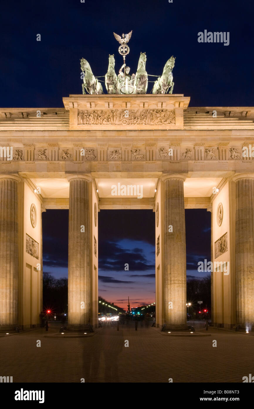 Brandenburger Tor (Brandenburg Gate) at night, Pariser Platz, Central Berlin, Germany, Europe Stock Photo