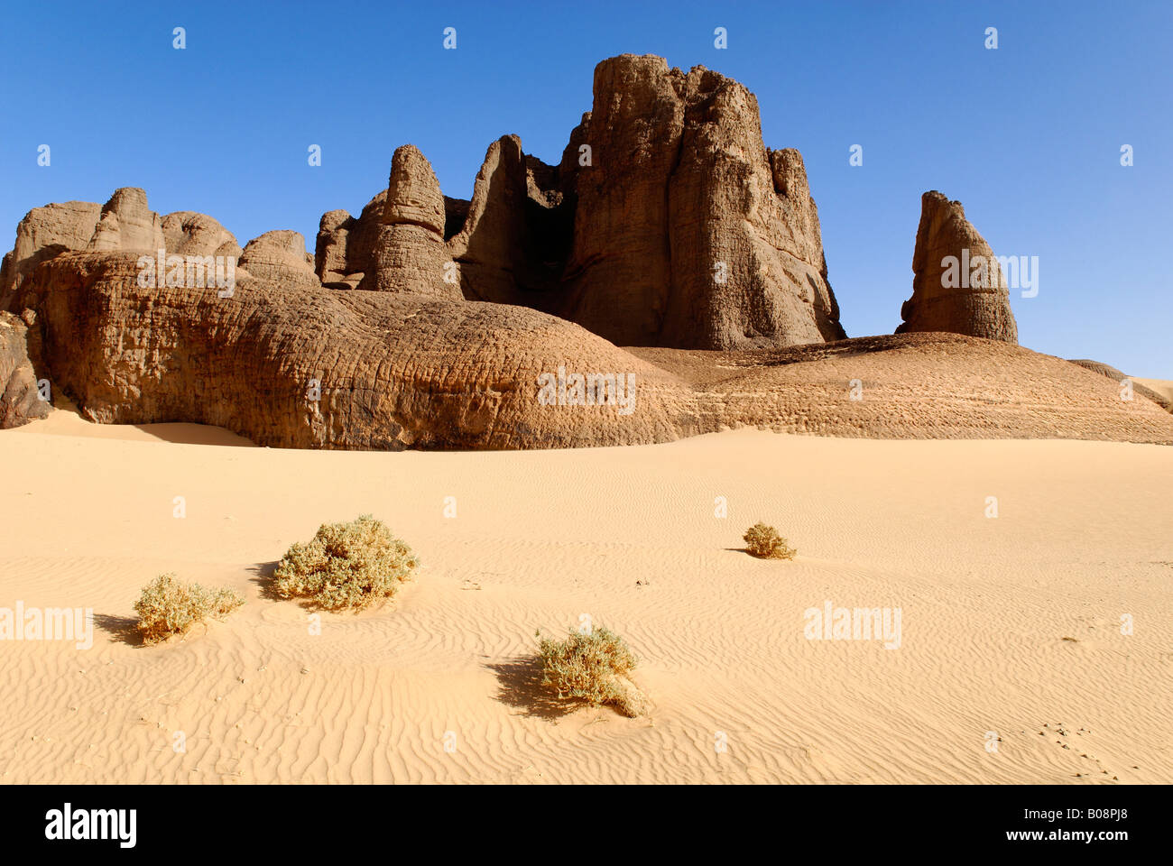 Rock formation in the desert at Tin Akachaker, Tassili du Hoggar, Wilaya Tamanrasset, Algeria, Sahara, Africa Stock Photo