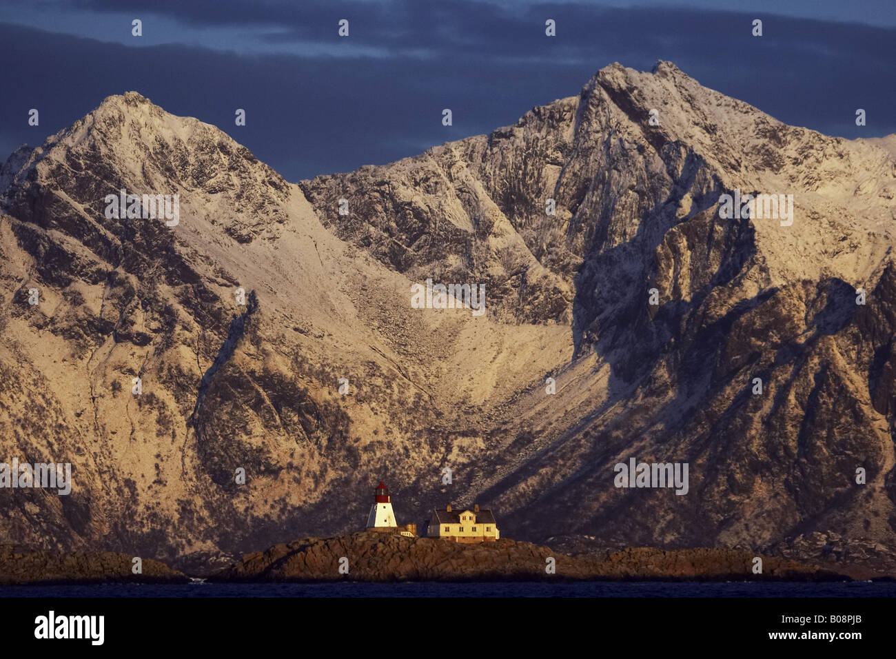Light House Of Kabelvag Hi res Stock Photography And Images Alamy