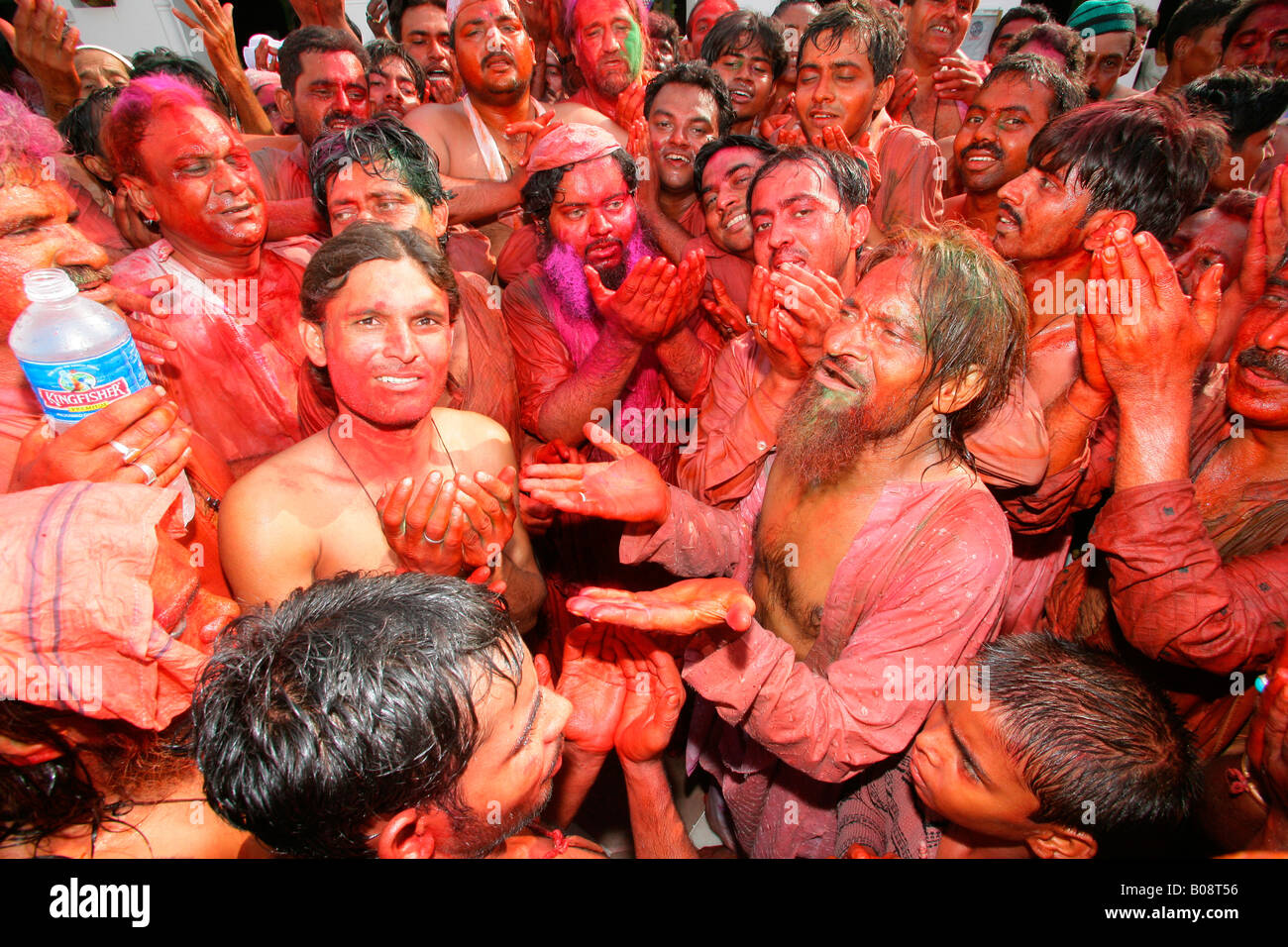 Praying Muslims during a wedding, Sufi shrine, Bareilly, Uttar Pradesh, India, Asia Stock Photo