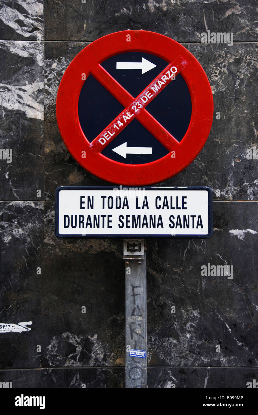 No parking signs spain hires stock photography and images Alamy