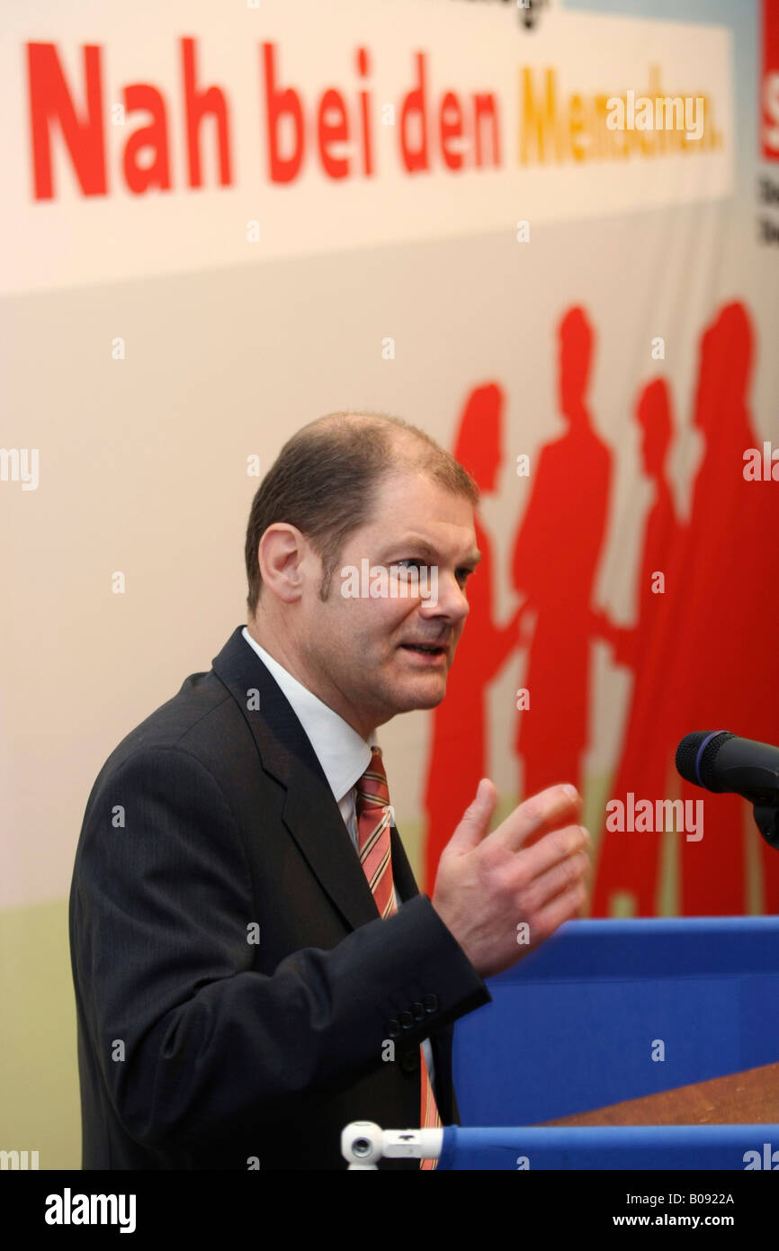 Federal Employment Minister Olaf Scholz (SPD Party) speaking in Weissenthurm, Germany, 01.04.2008 Stock Photo