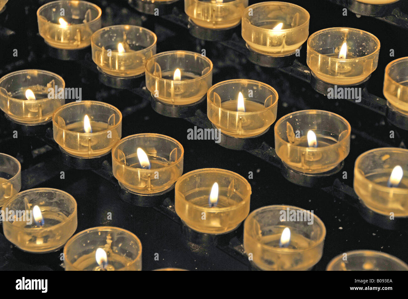 candle lights in Cologne Cathedral, Germany, North Rhine-Westphalia, Koeln Stock Photo
