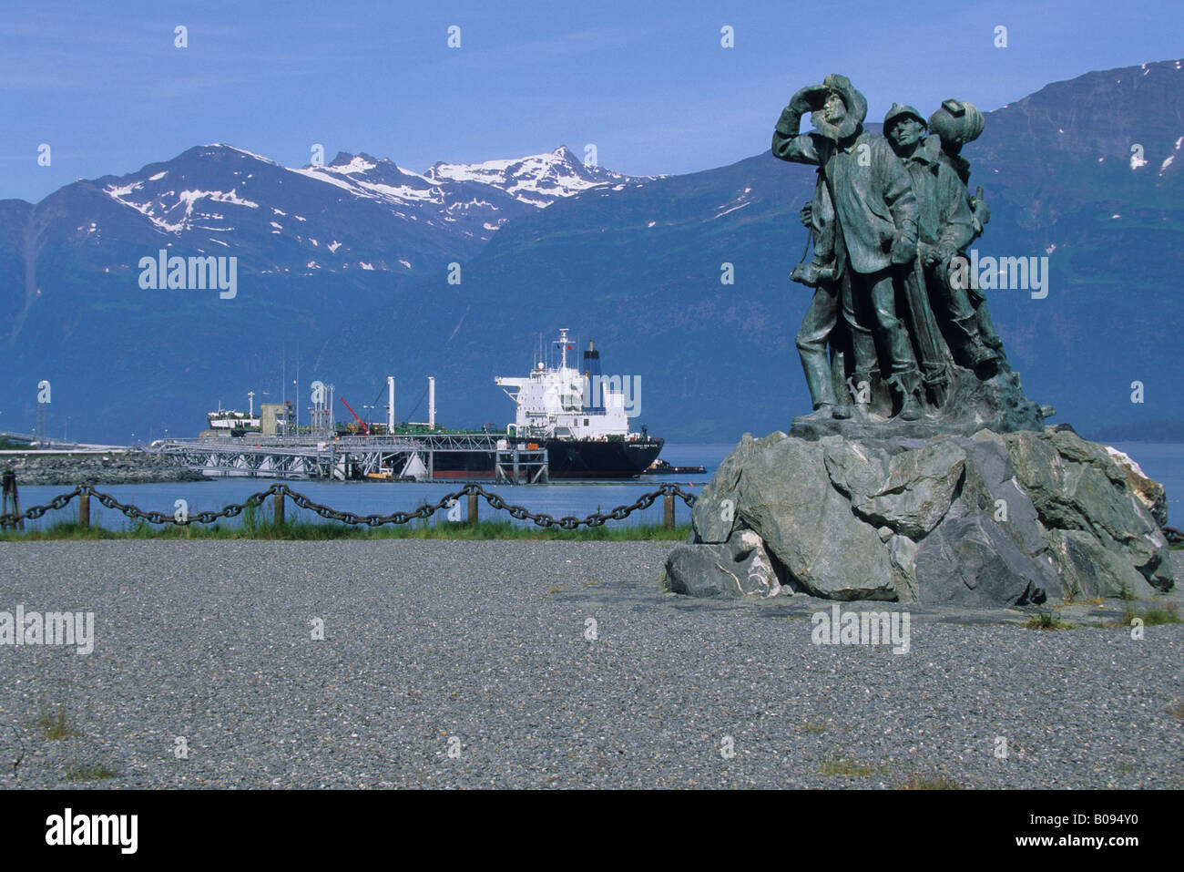 Oil loading port, statue in memory of the construction of the oil pipeline, Valdez on Prince William Sound, Alaska Stock Photo